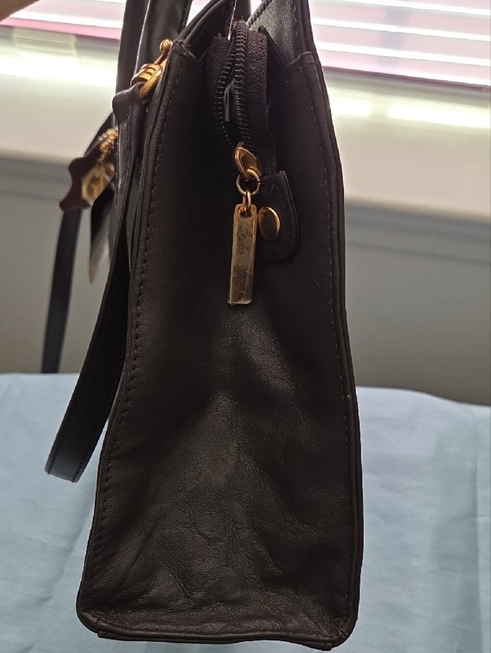 Giani Bernini Dark Brown Genuine Leather Satchel with Top Handles - Picture 10 of 12